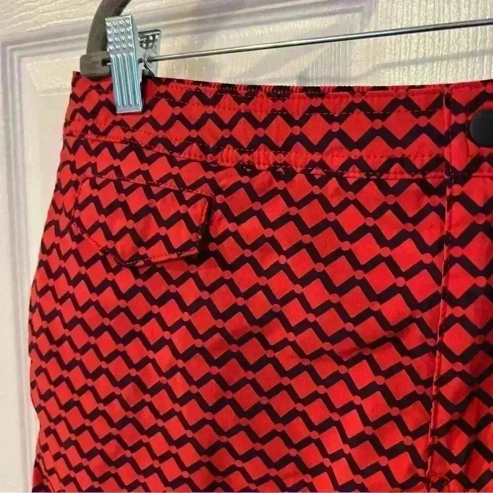 J Crew Men’s Swim Trunks Shorts Suit Geometric Patterned in Red and Navy Size 35